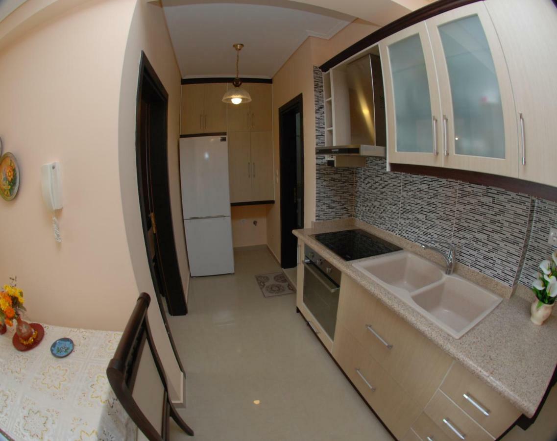 Erti'S Apartments Саранда Экстерьер фото